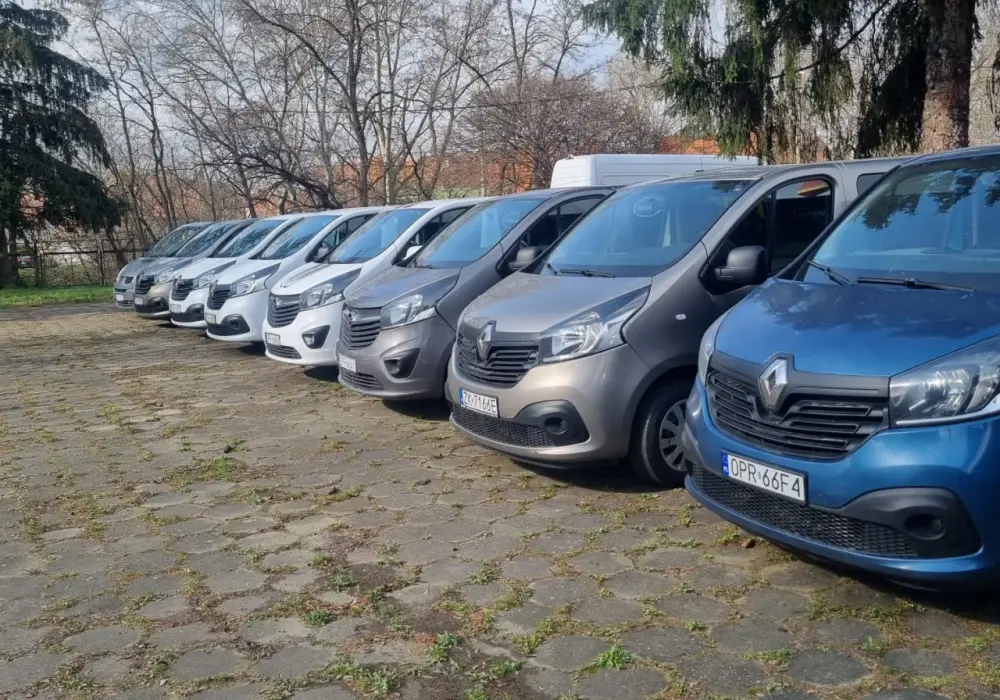 Busy Katowice – Berlin: Wygodny Transport Od Drzwi do Drzwi!